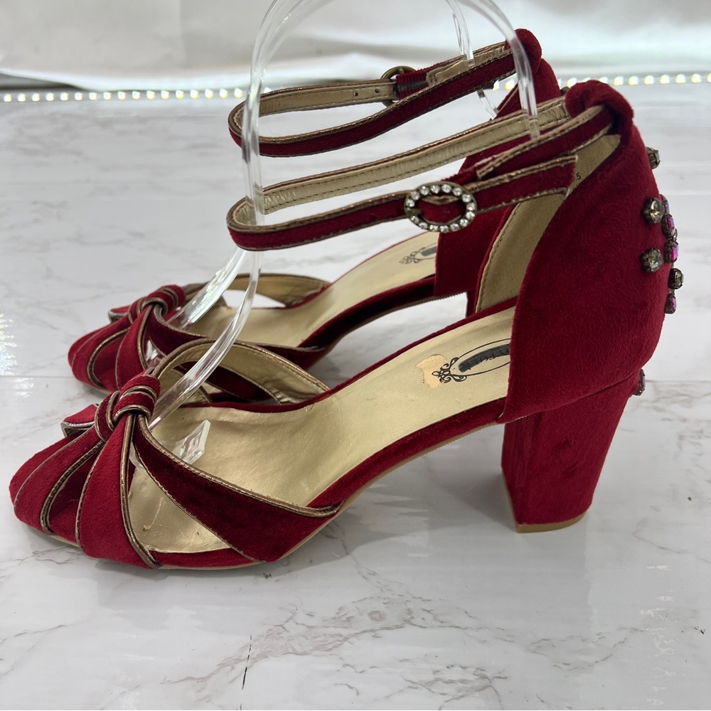 Joyfolie Red Velvet Women's Heels - Picture 7 of 8
